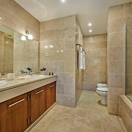 Sleeps 6 Pool Air Con Wifi T607846 빌라 *